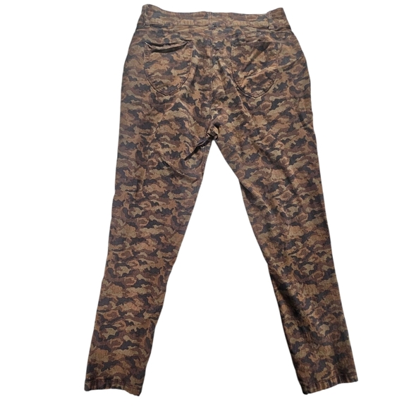 Sabrina Lauren Straight Leg Camouflage Stretch Pants Size 16 - Picture 2 of 5